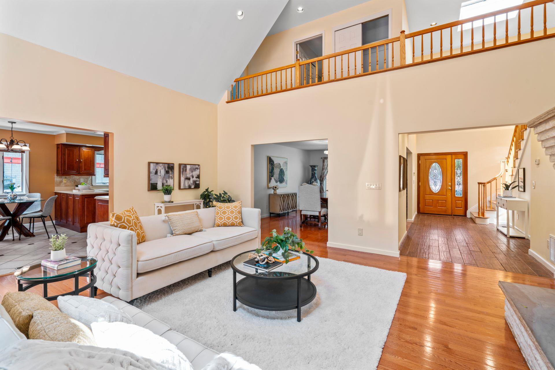 42 Titus Road, Glen Cove, NY 11542