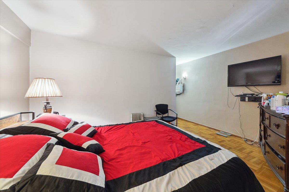 3 Fordham Hill Oval # 10B, Bronx, NY 10468