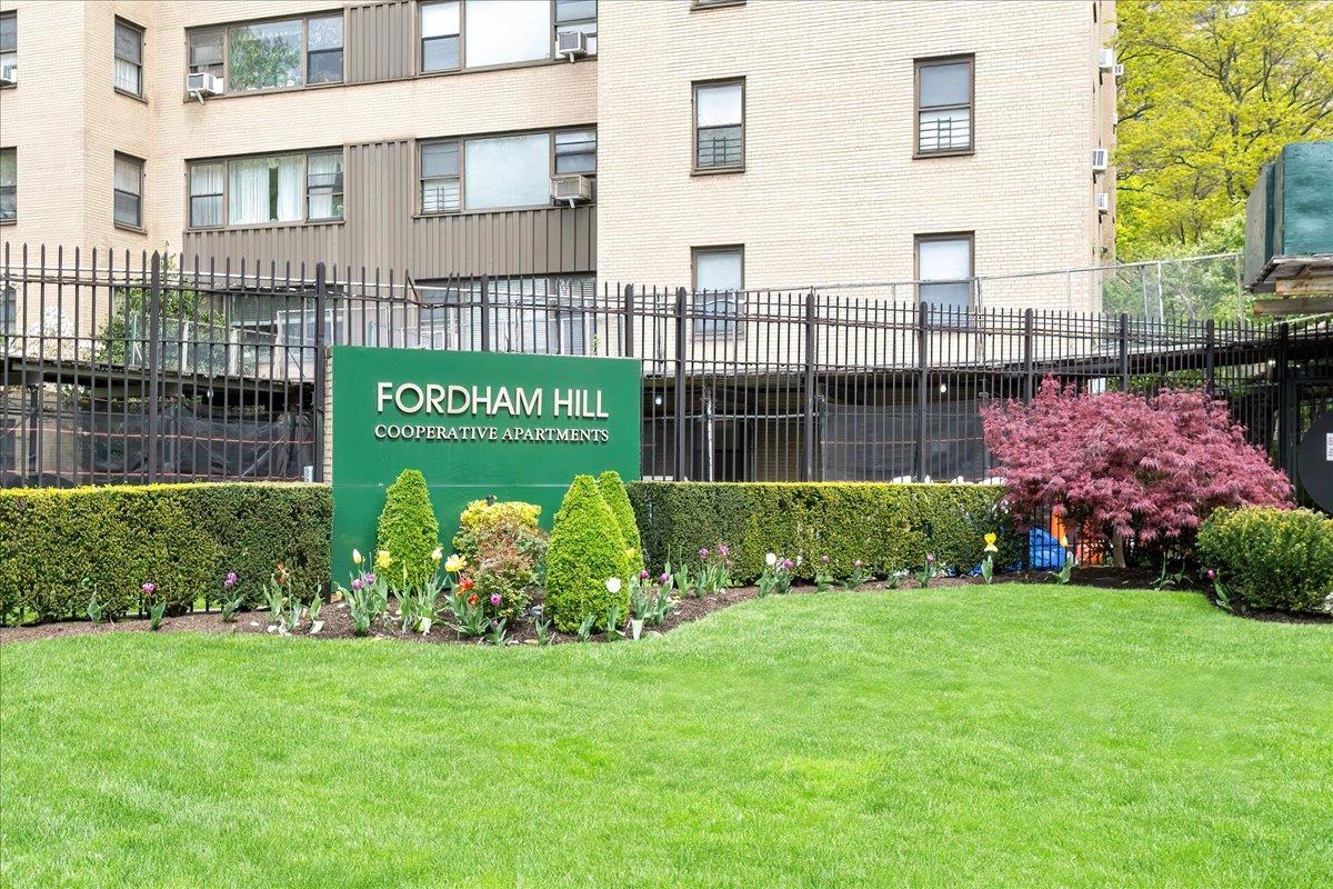 3 Fordham Hill Oval # 10B, Bronx, NY 10468