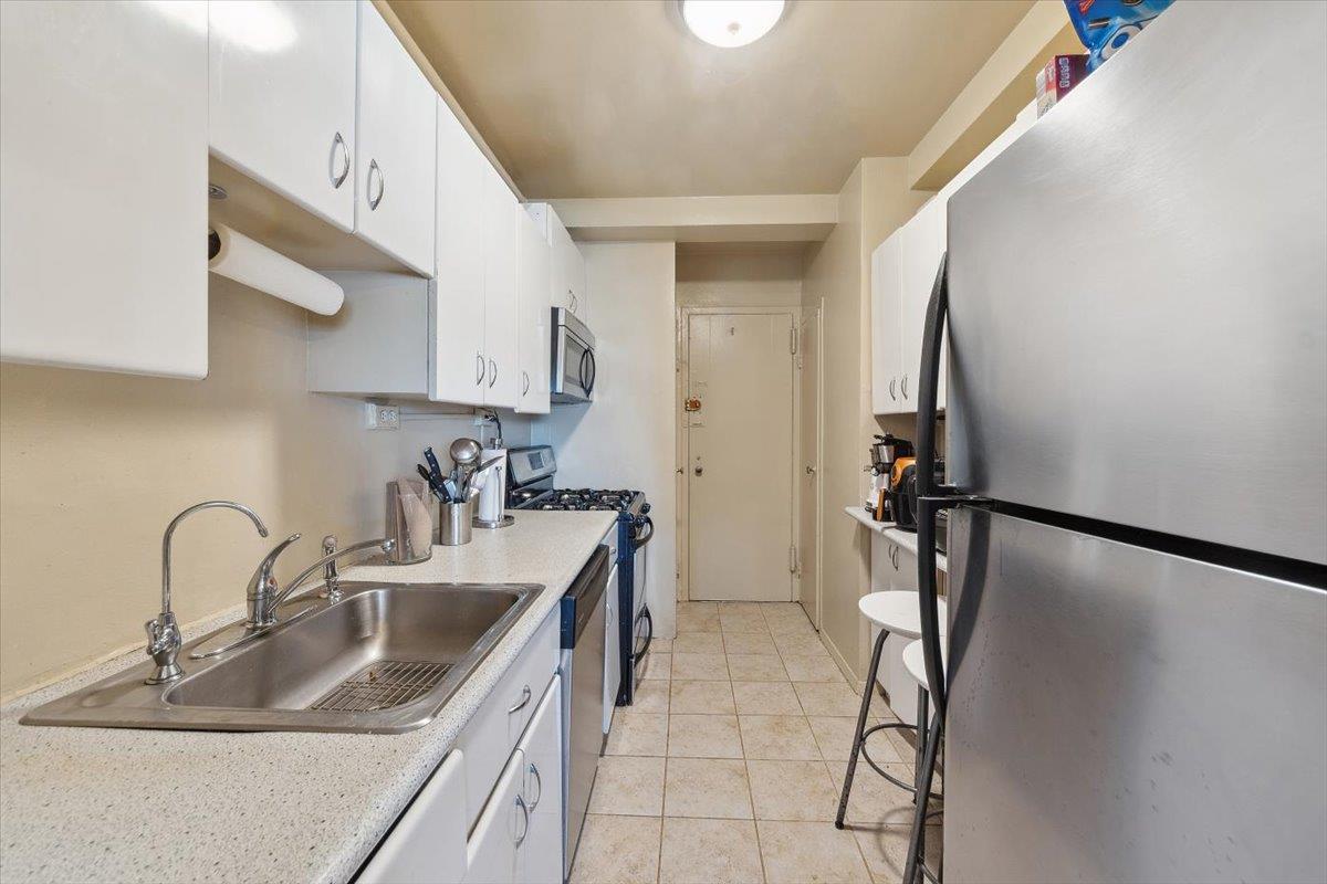 3 Fordham Hill Oval # 10B, Bronx, NY 10468