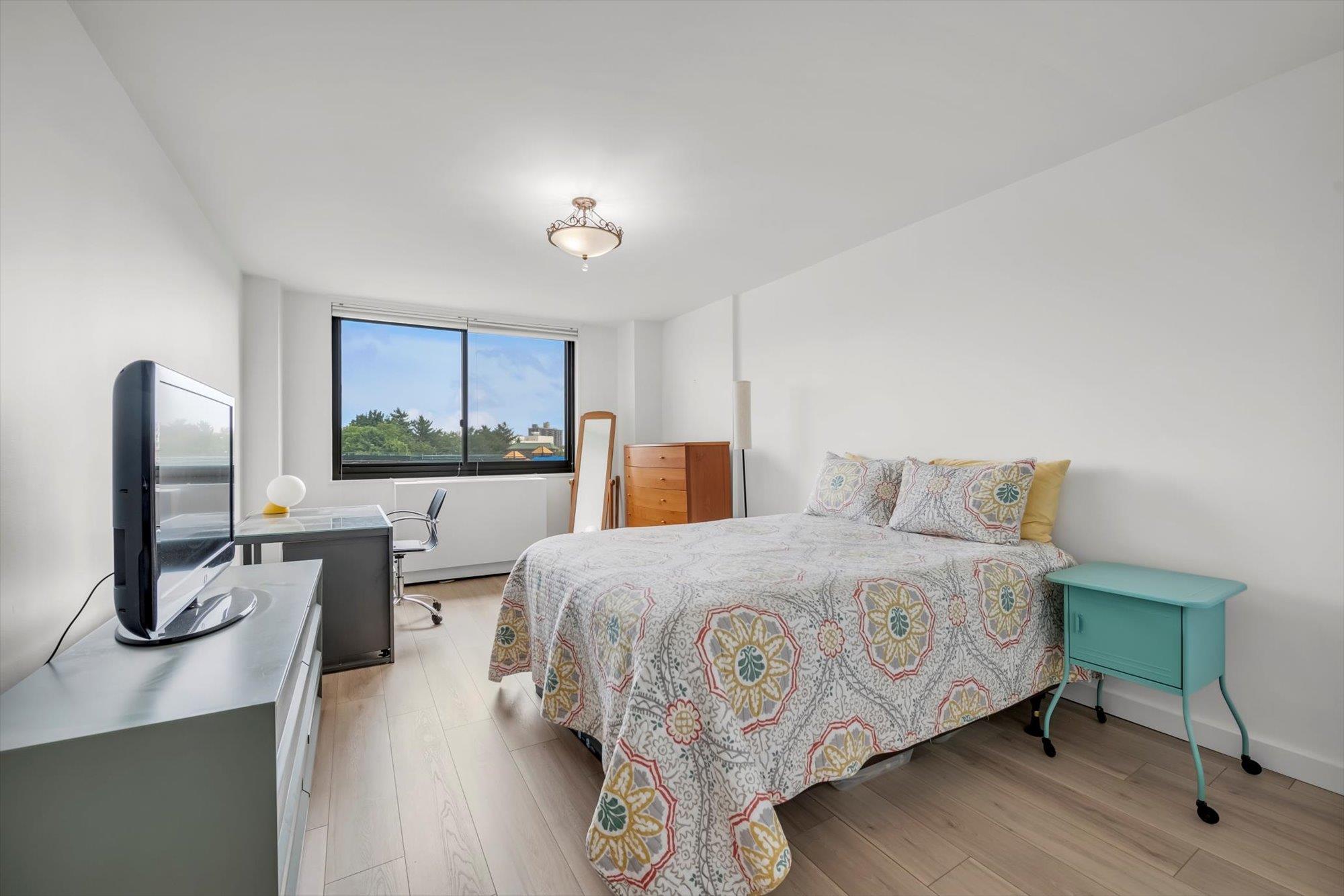 2 Bay Club Drive # 2B, Bayside, NY 11360