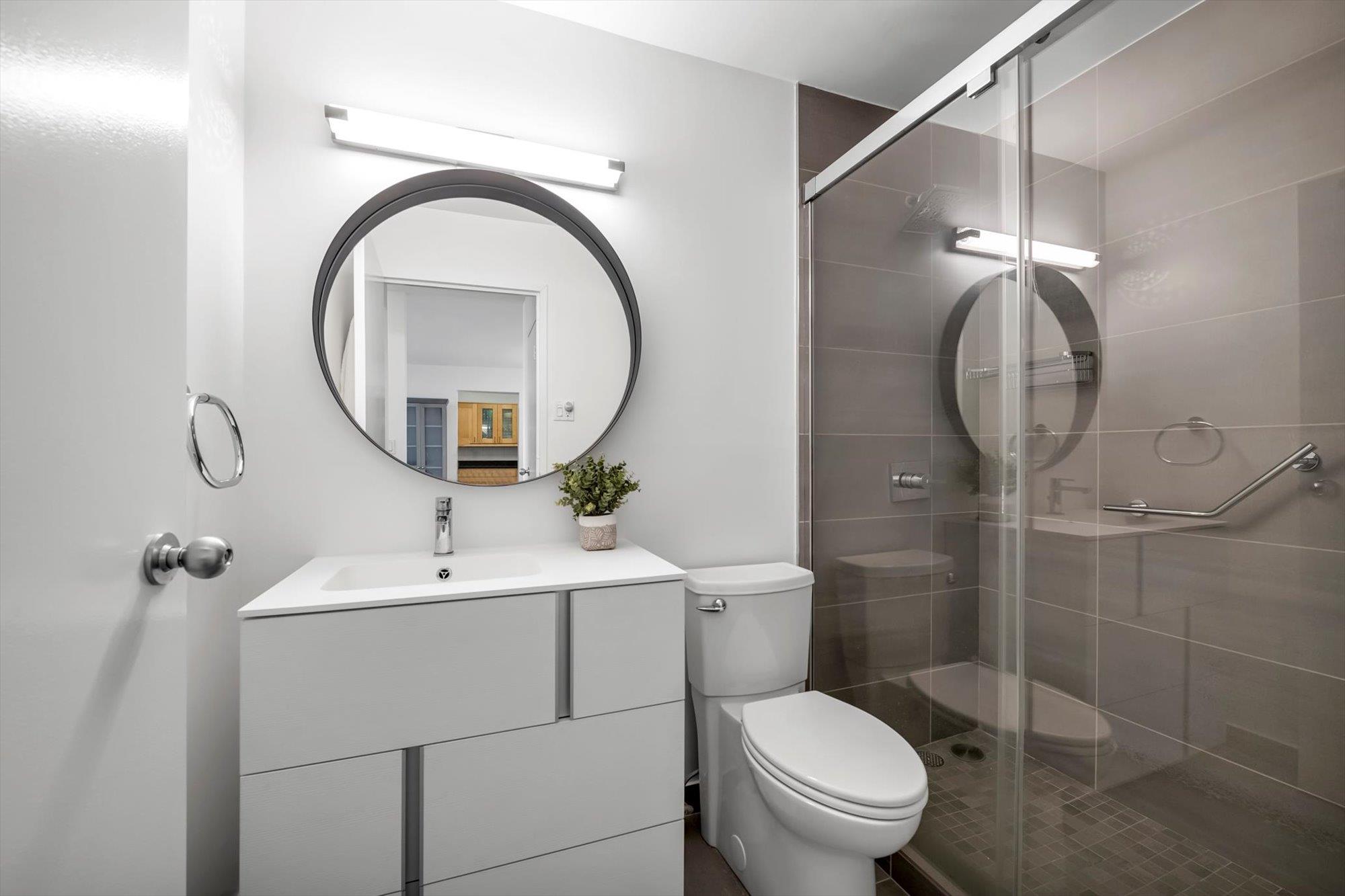 2 Bay Club Drive # 2B, Bayside, NY 11360