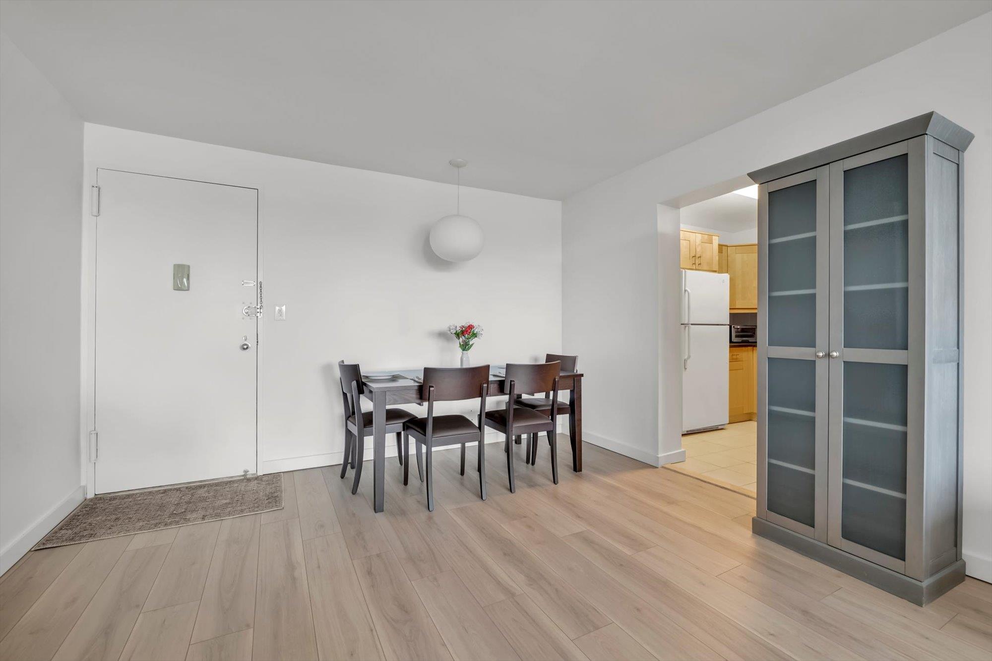 2 Bay Club Drive # 2B, Bayside, NY 11360