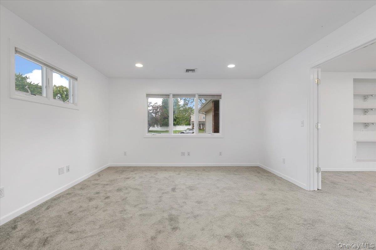 4 Marshmallow Drive, Commack, NY 11725