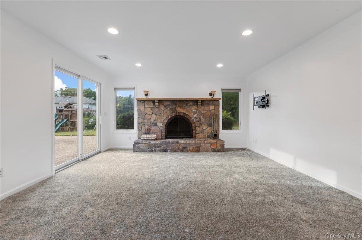 4 Marshmallow Drive, Commack, NY 11725