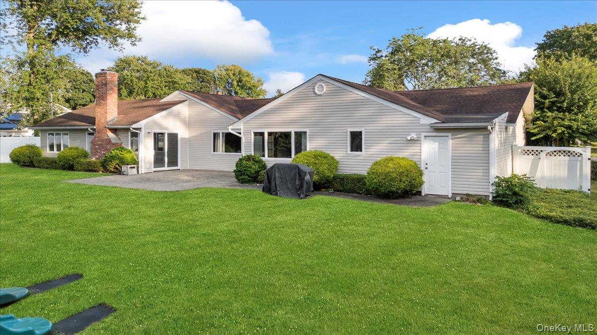 4 Marshmallow Drive, Commack, NY 11725