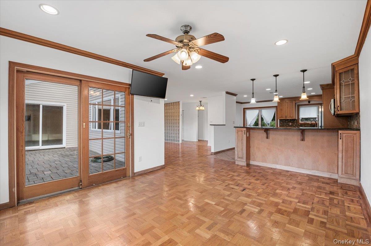 4 Marshmallow Drive, Commack, NY 11725