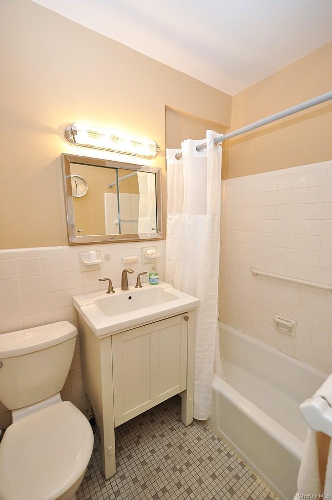 230 Garth Road # 6C1, Scarsdale, NY 10583