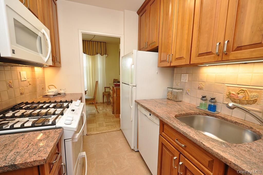 230 Garth Road # 6C1, Scarsdale, NY 10583