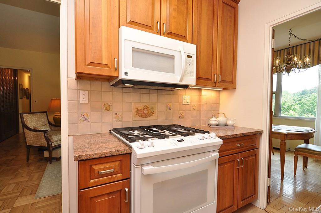 230 Garth Road # 6C1, Scarsdale, NY 10583