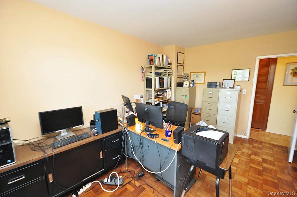 230 Garth Road # 6C1, Scarsdale, NY 10583