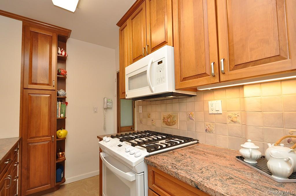 230 Garth Road # 6C1, Scarsdale, NY 10583