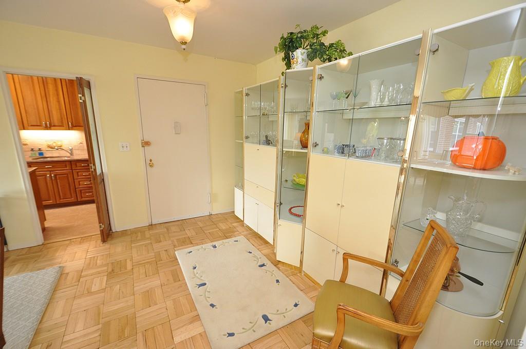 230 Garth Road # 6C1, Scarsdale, NY 10583