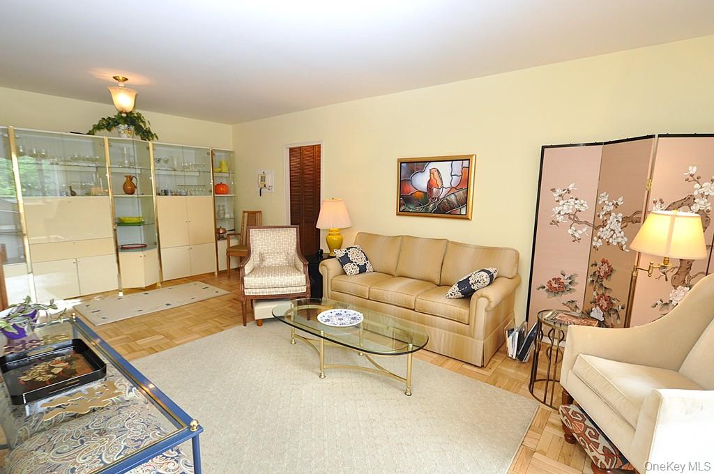 230 Garth Road # 6C1, Scarsdale, NY 10583