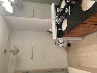 28 Torrey Pine Lane, Bay Shore, NY 11706