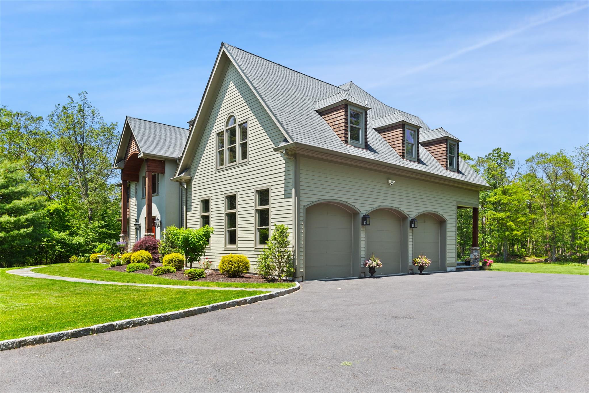 23 Hillcrest Drive, Mahopac, NY 10541