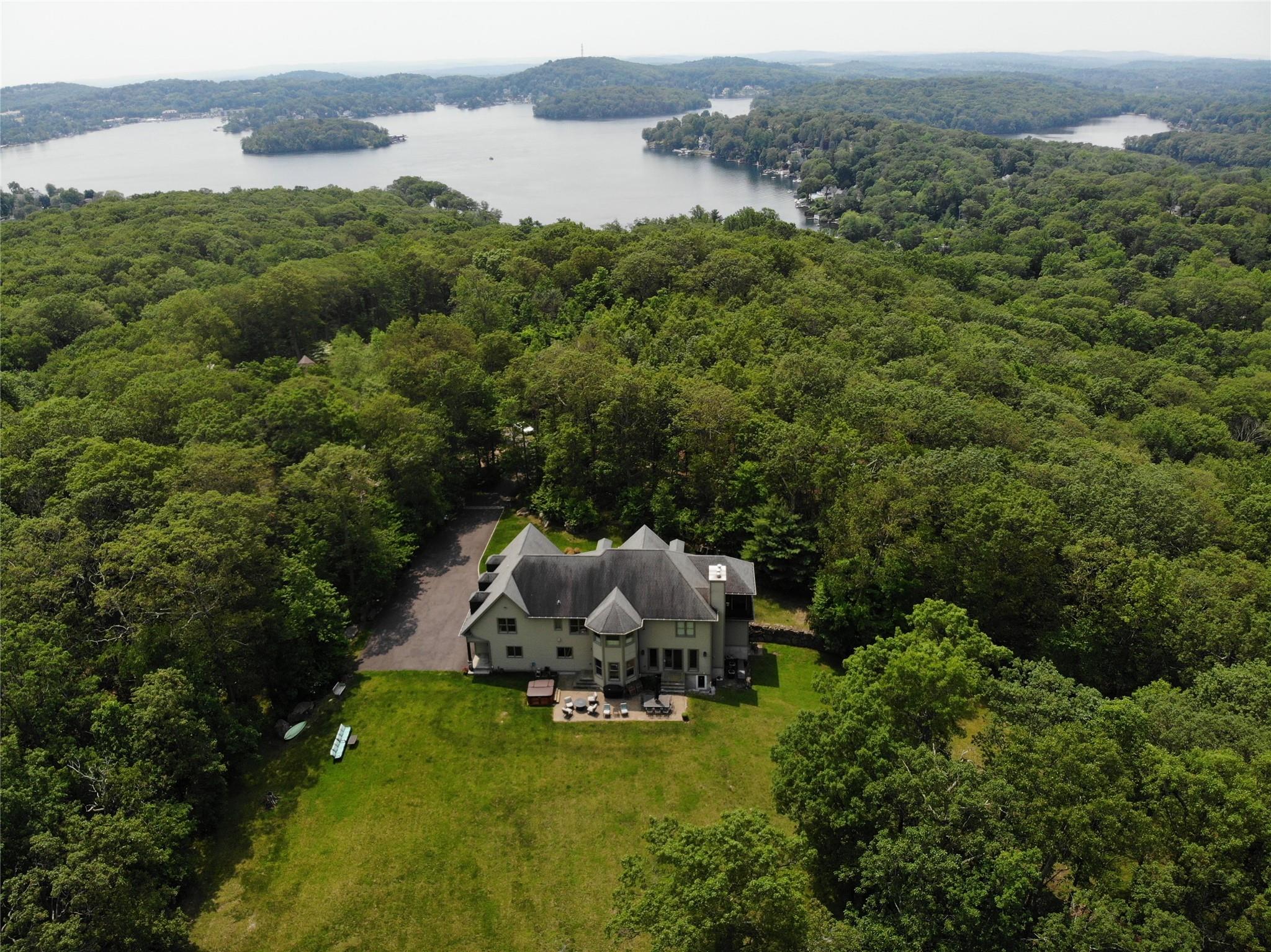 23 Hillcrest Drive, Mahopac, NY 10541