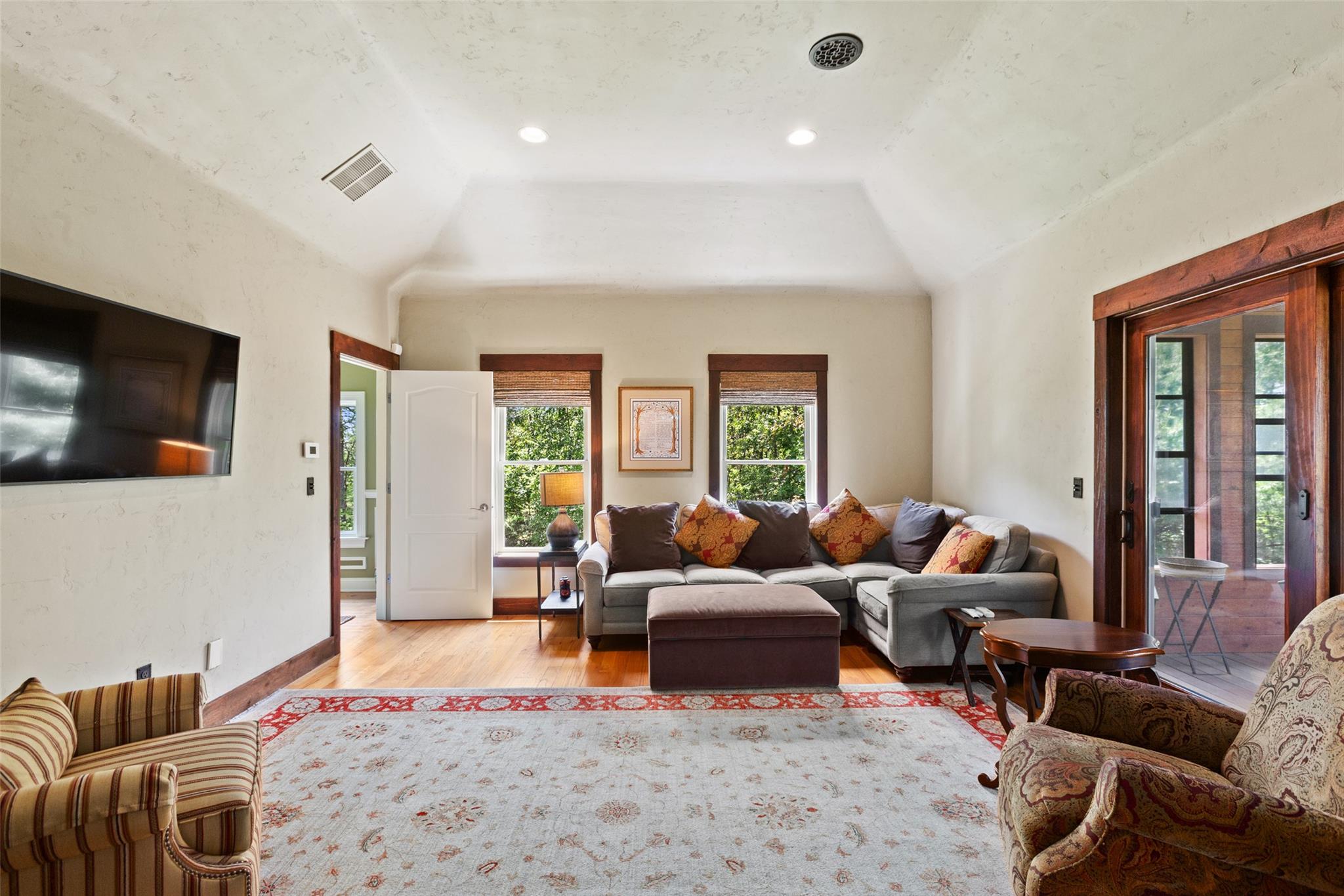 23 Hillcrest Drive, Mahopac, NY 10541