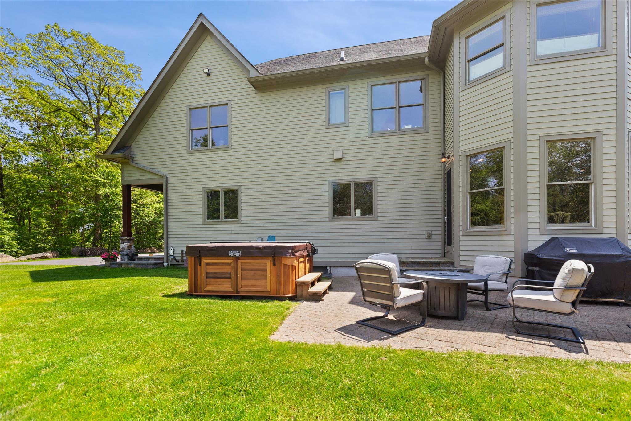 23 Hillcrest Drive, Mahopac, NY 10541