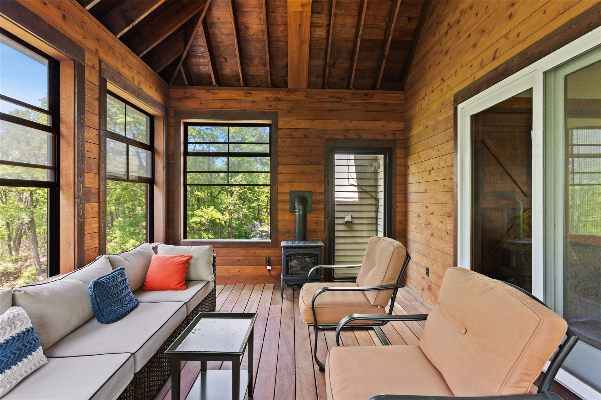 23 Hillcrest Drive, Mahopac, NY 10541