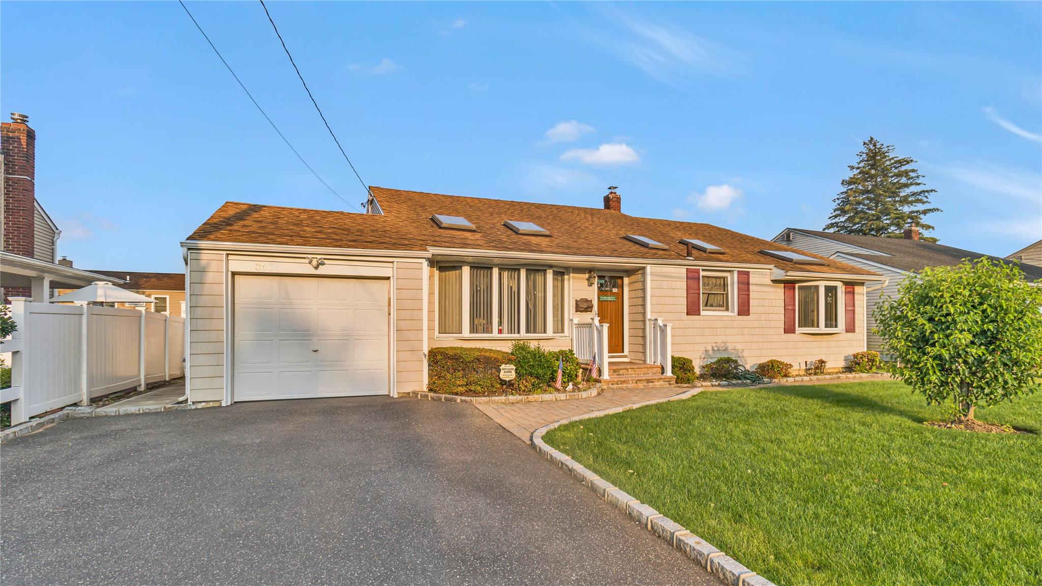 367 Pacific Street, Massapequa Park, NY 11762