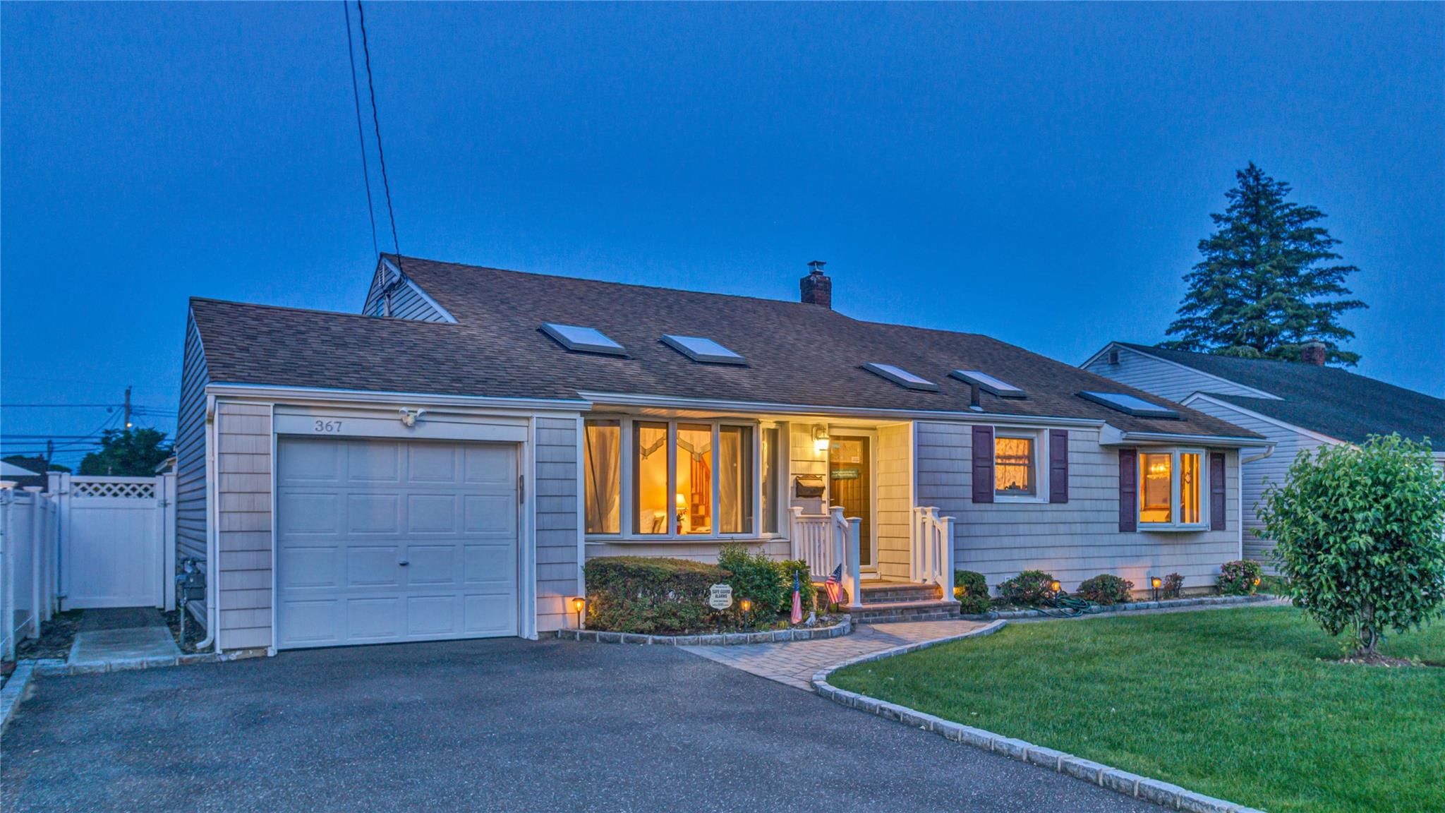 367 Pacific Street, Massapequa Park, NY 11762