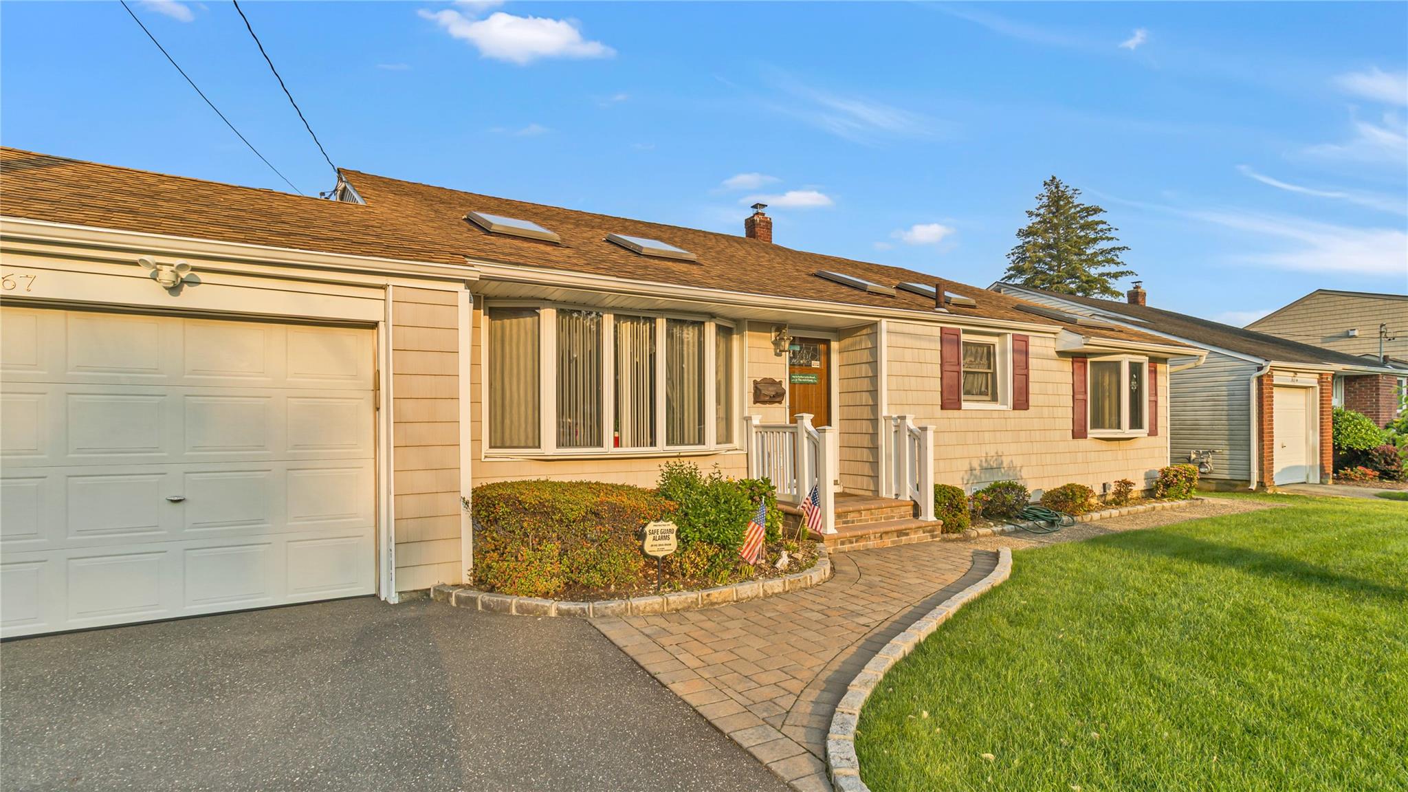 367 Pacific Street, Massapequa Park, NY 11762