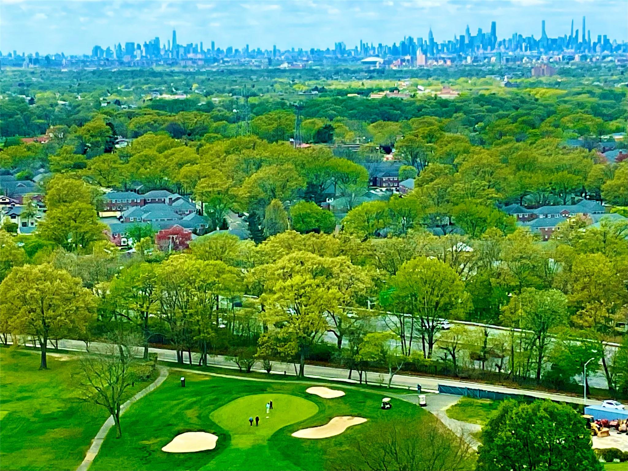 269-10 Grand Central Parkway # 32P, Floral Park, NY 11005