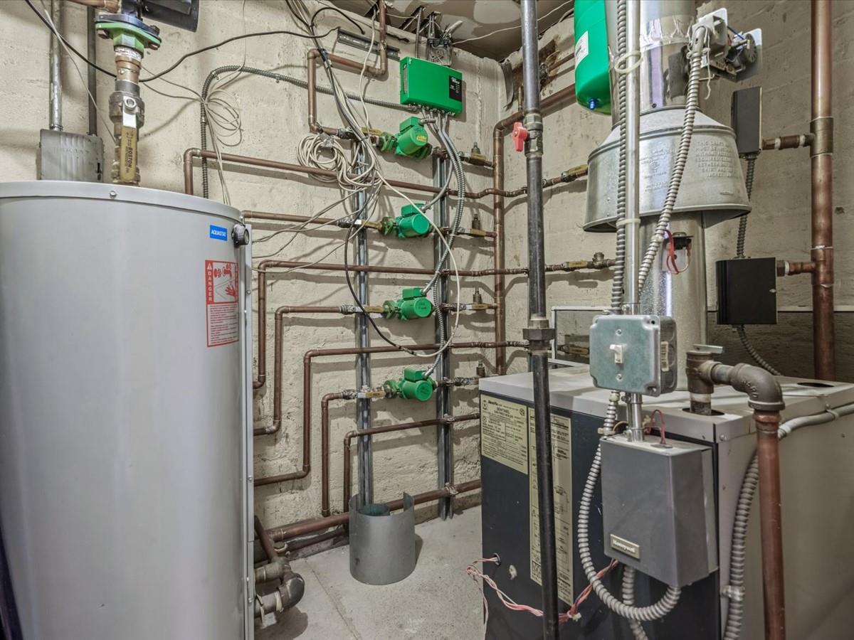 82-44 263 Street, Glen Oaks, NY 11004