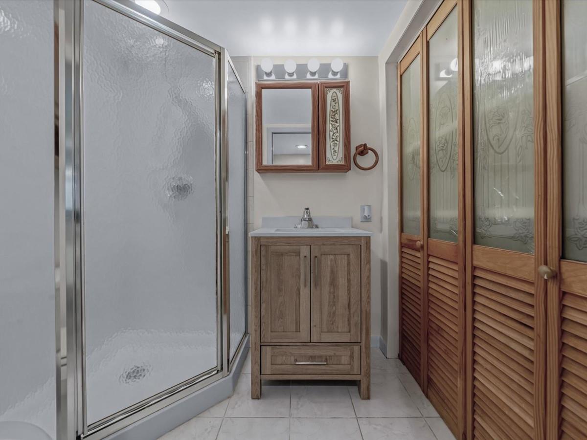 82-44 263 Street, Glen Oaks, NY 11004