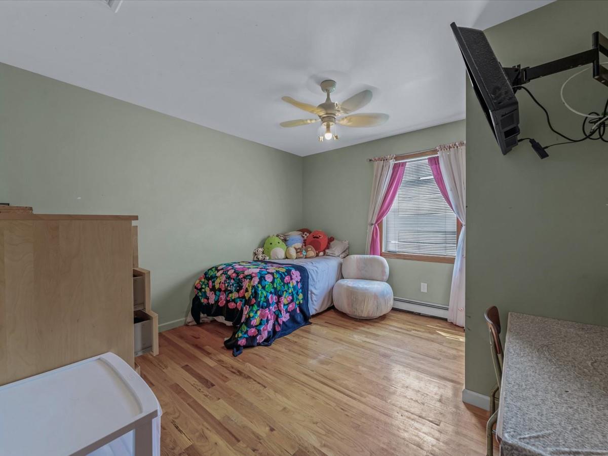 82-44 263 Street, Glen Oaks, NY 11004