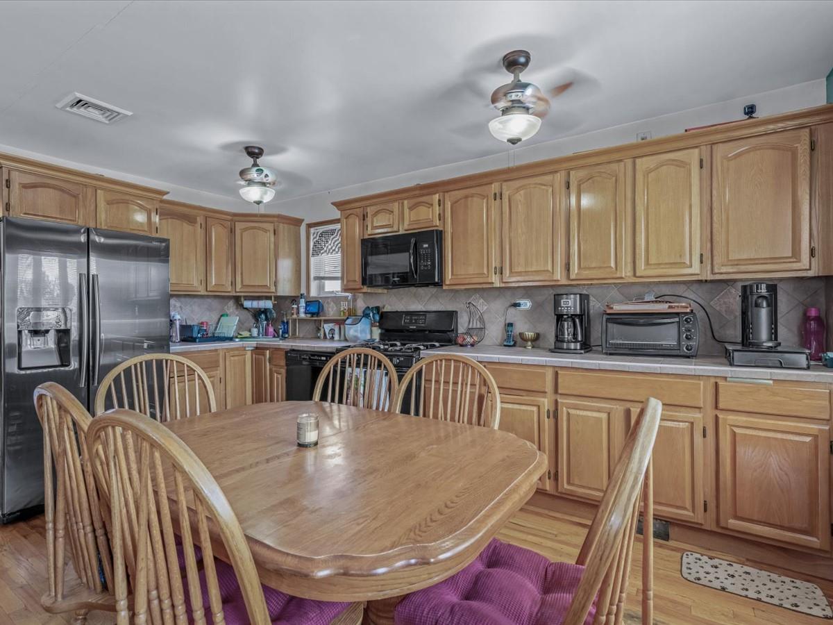 82-44 263 Street, Glen Oaks, NY 11004