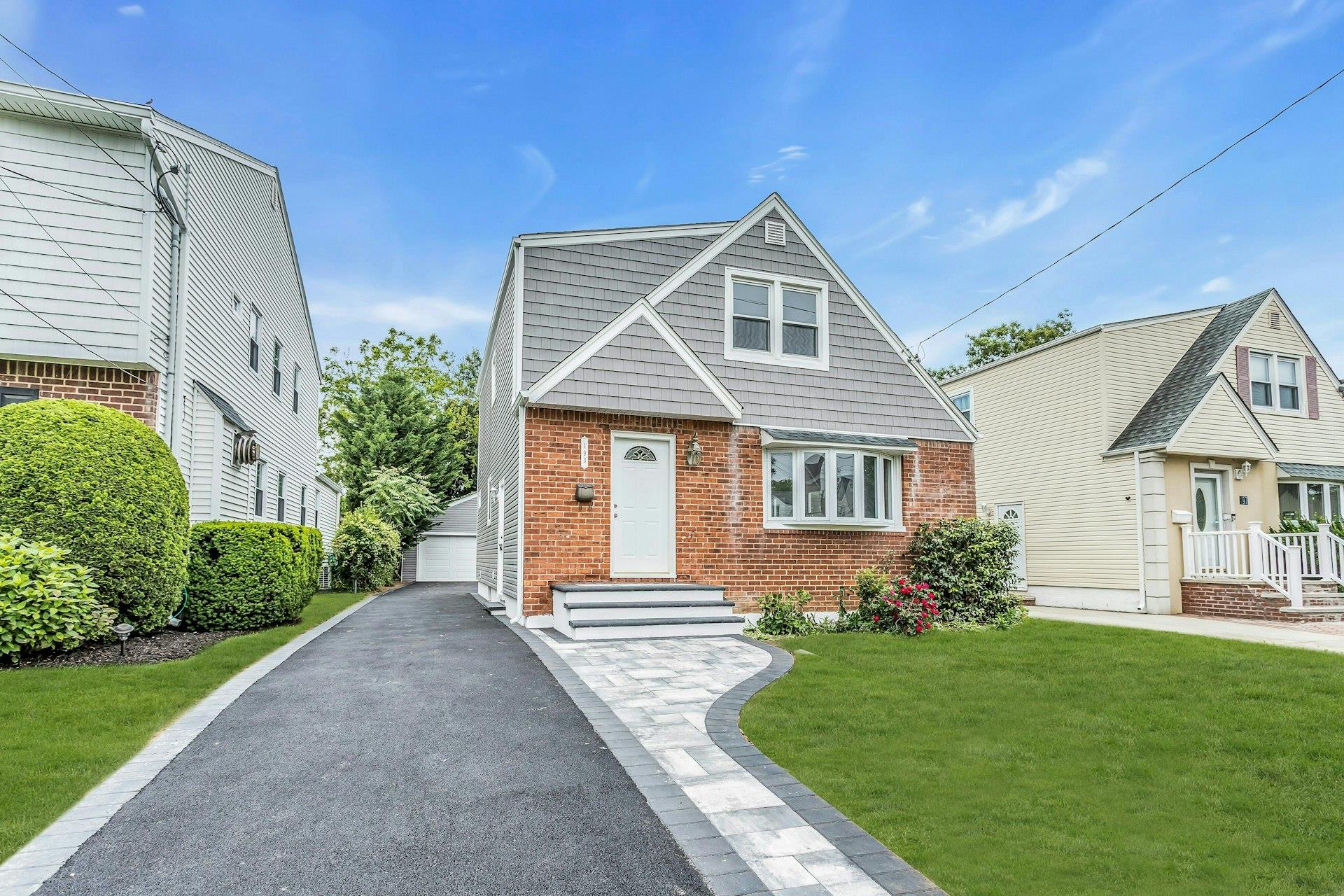 193 Beech Street, Floral Park, NY 11001