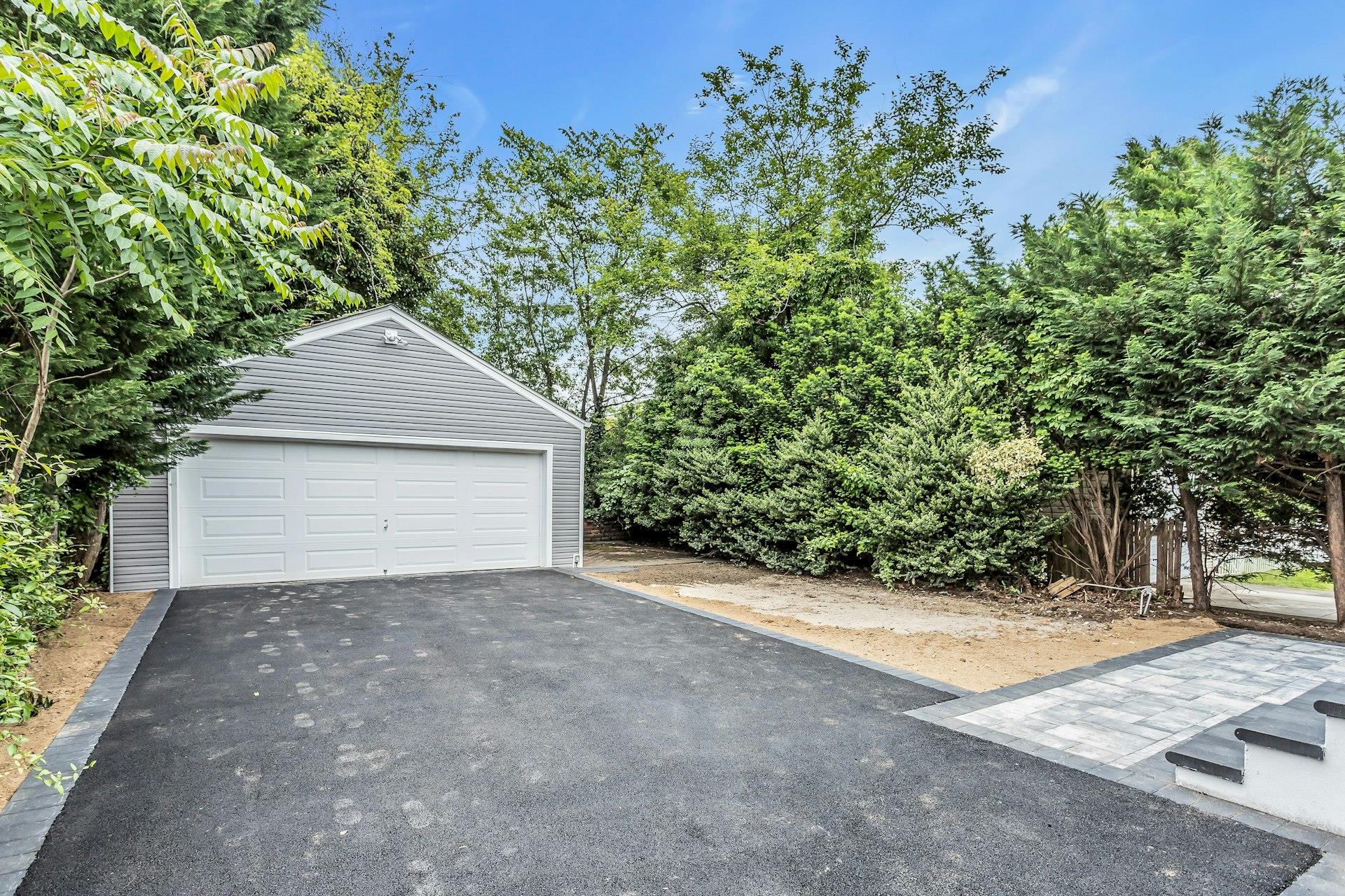 193 Beech Street, Floral Park, NY 11001