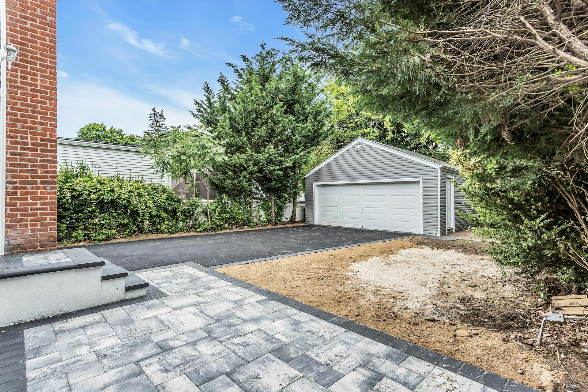 193 Beech Street, Floral Park, NY 11001