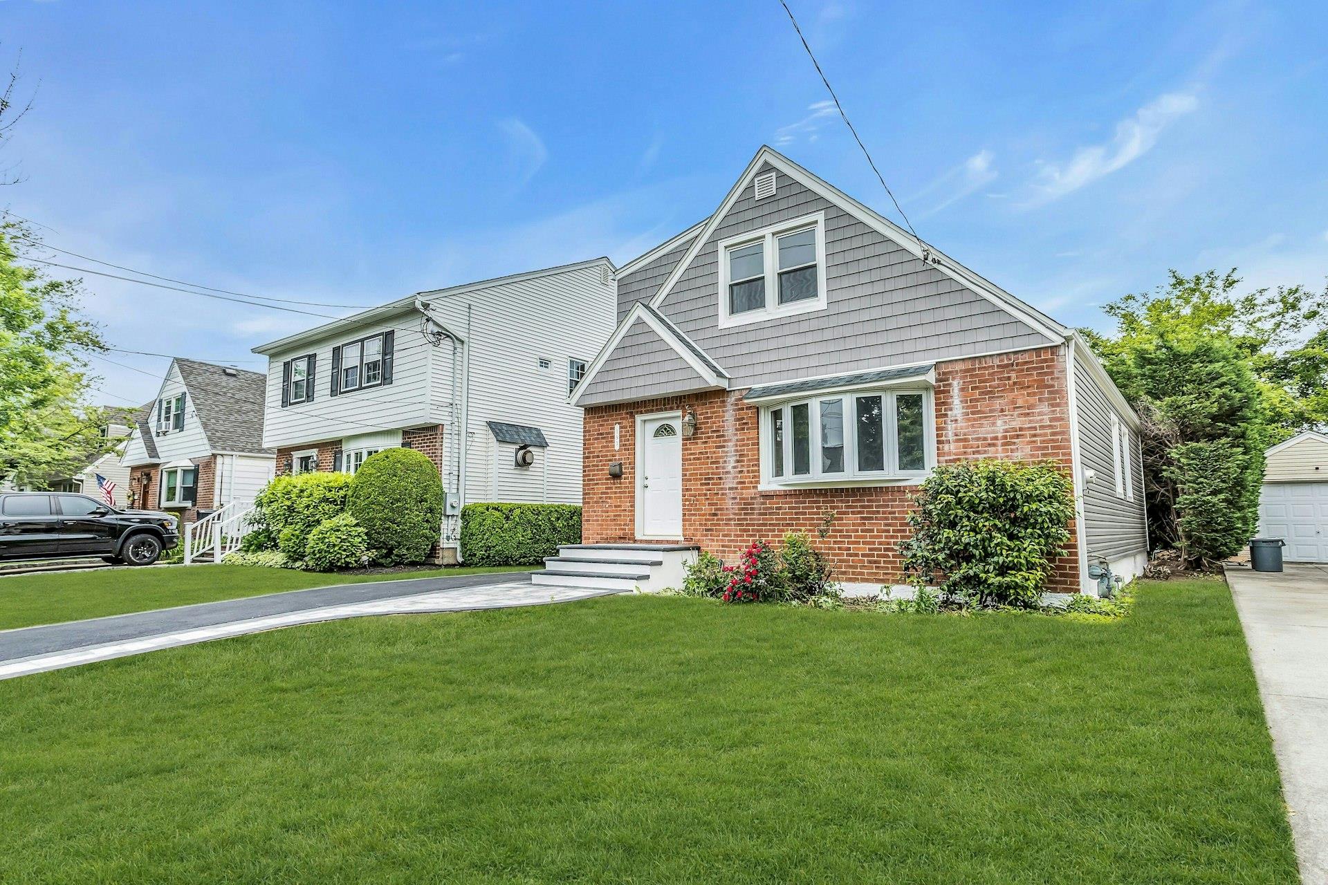 193 Beech Street, Floral Park, NY 11001