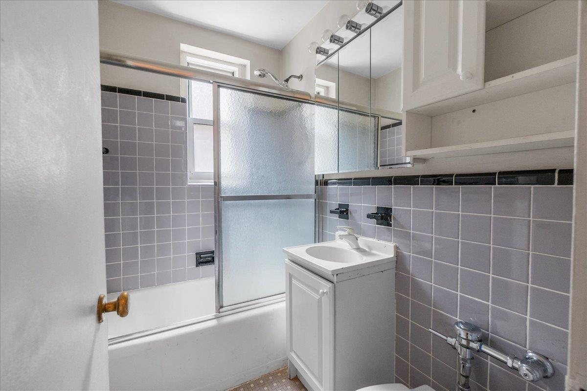 112-20 72nd Drive # A33, Forest Hills, NY 11375