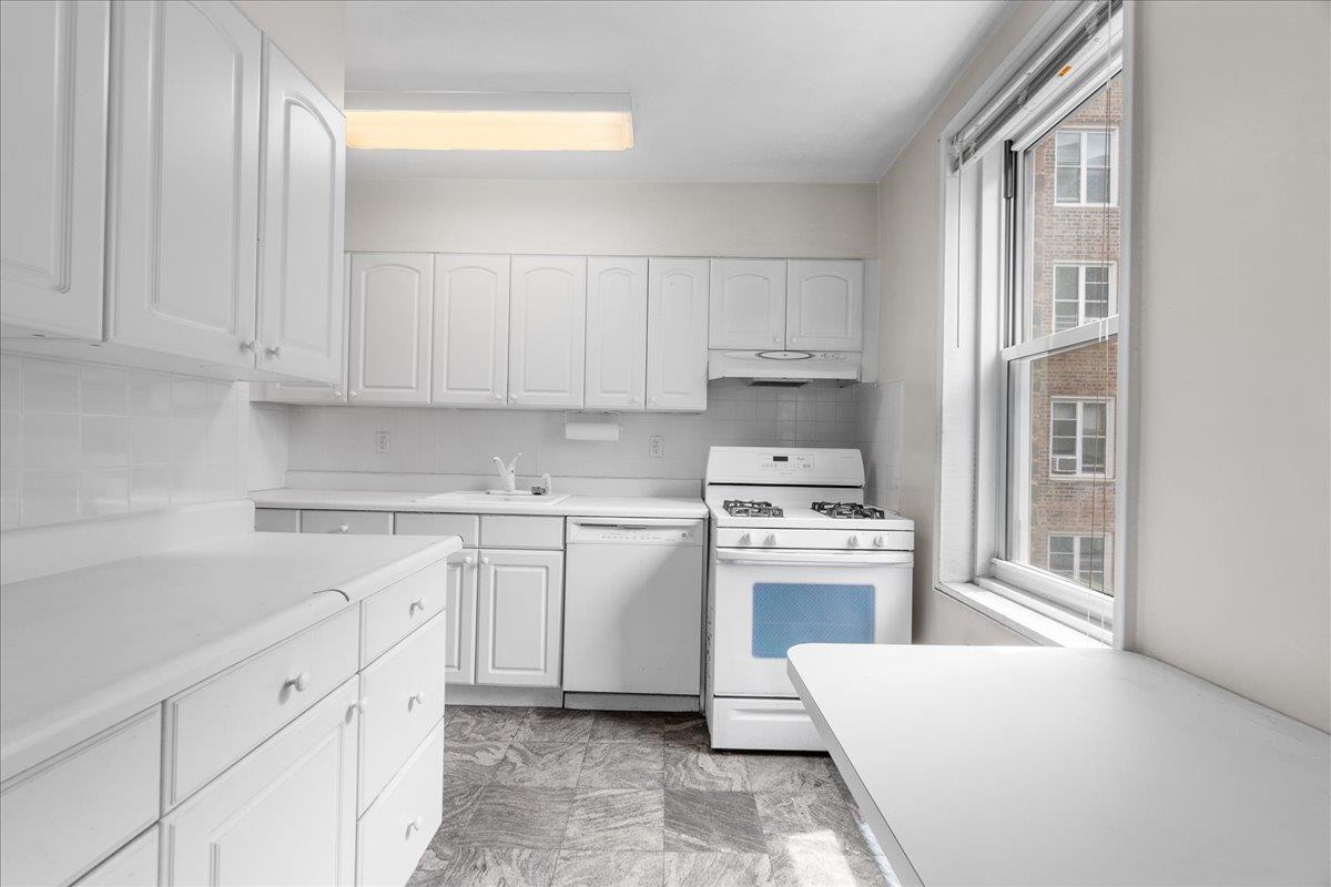 112-20 72nd Drive # A33, Forest Hills, NY 11375