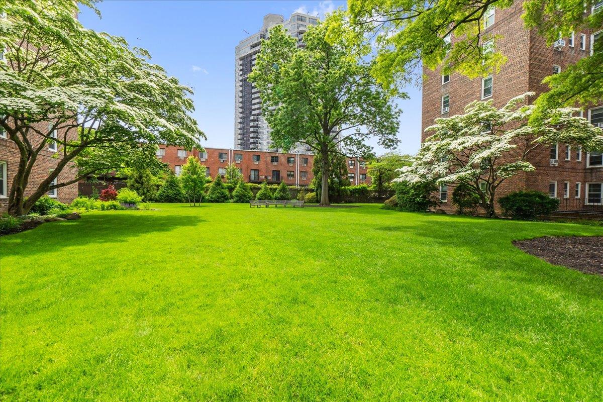 112-20 72nd Drive # A33, Forest Hills, NY 11375