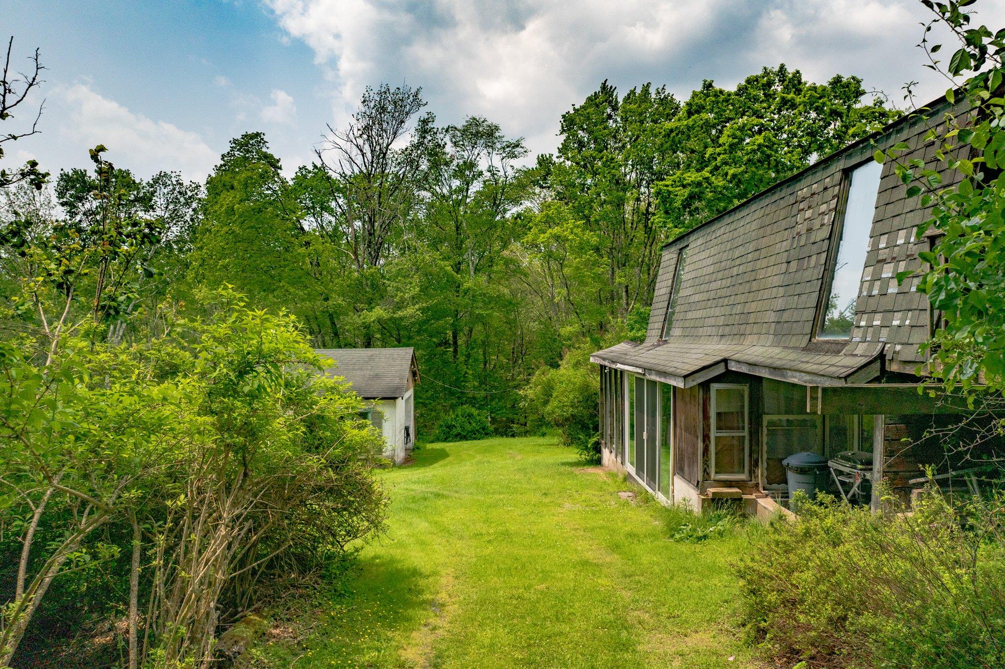 251 Haring Road, Barryville, NY 12719