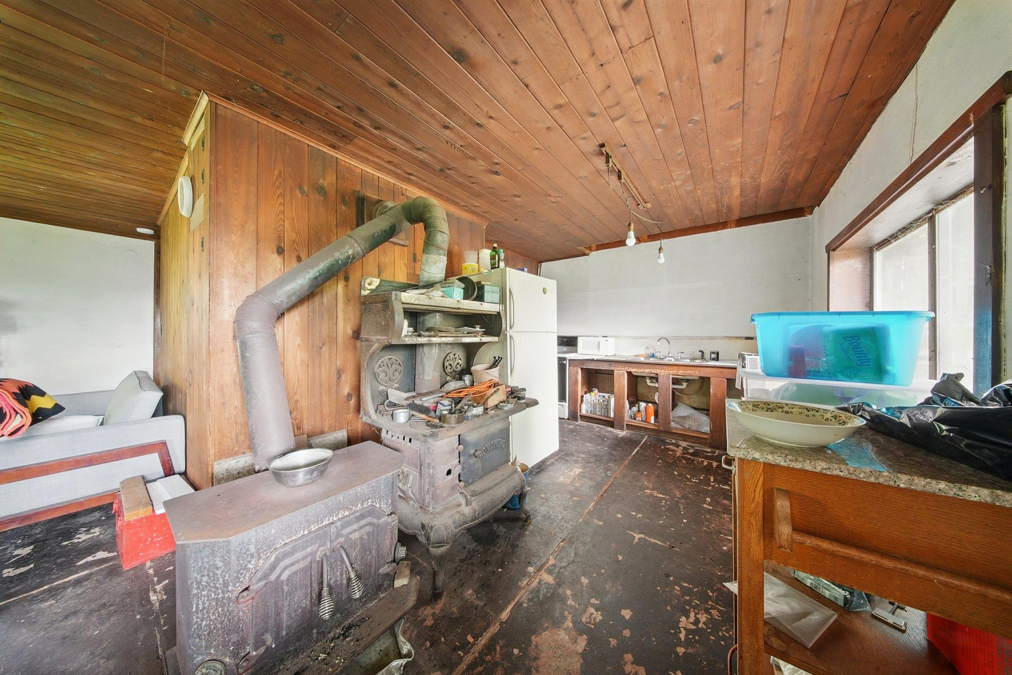 251 Haring Road, Barryville, NY 12719