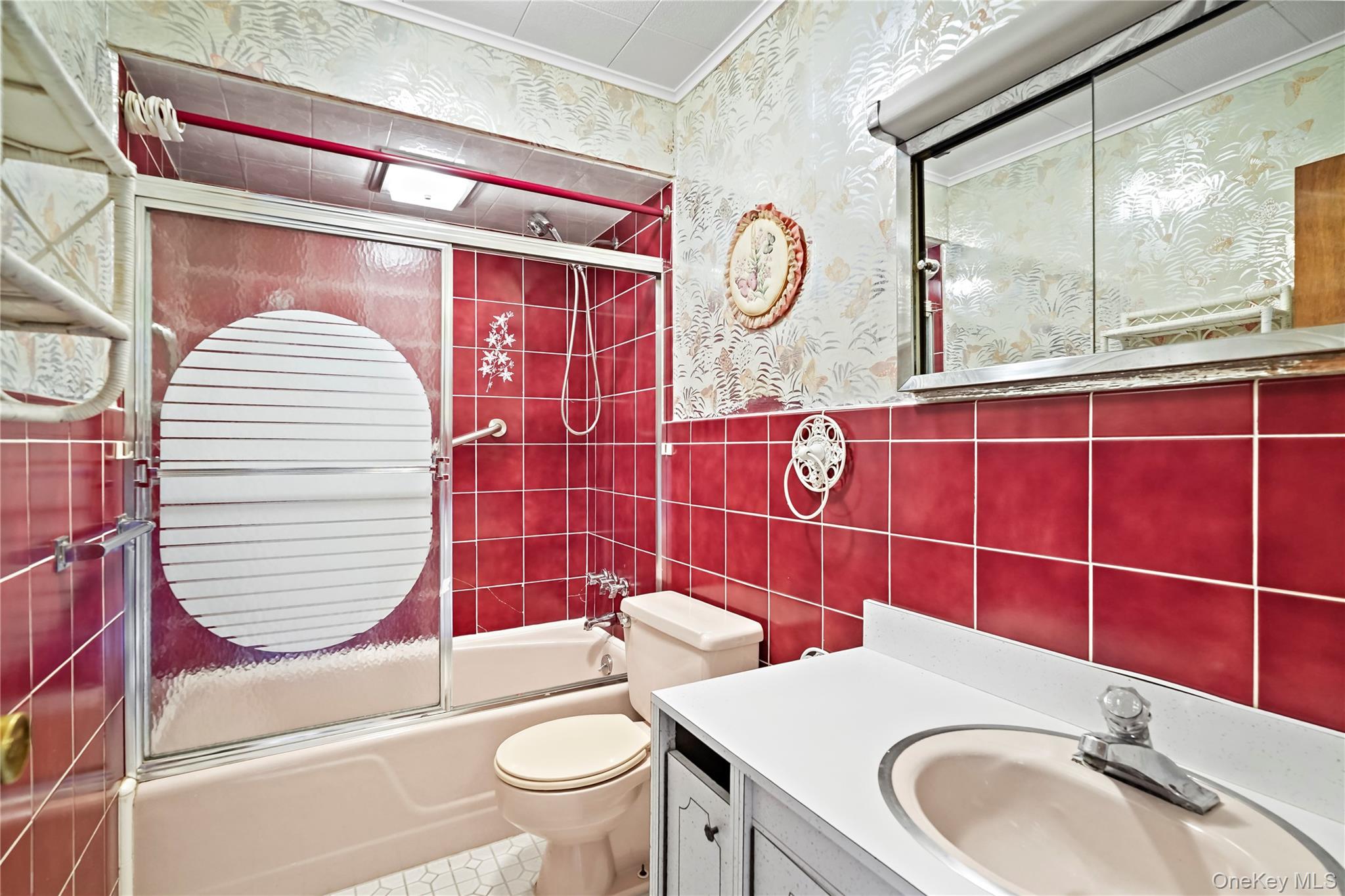 54 Albemarle Place, Yonkers, NY 10701