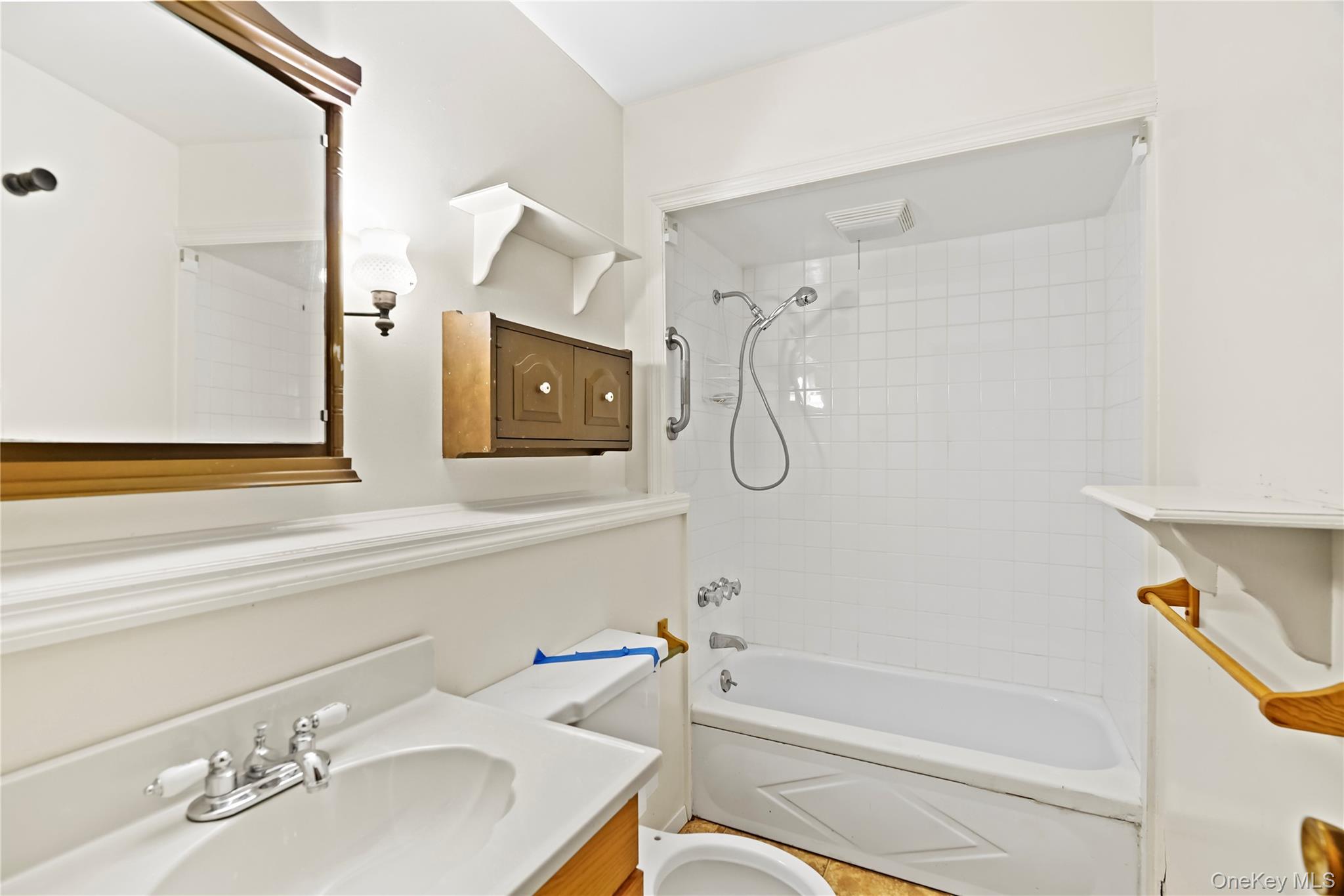 54 Albemarle Place, Yonkers, NY 10701