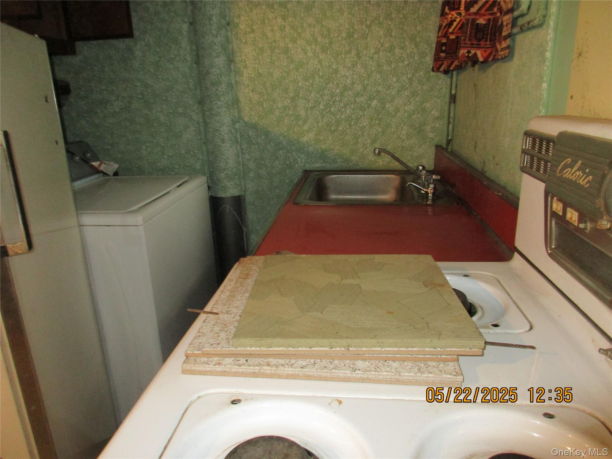 6828 Kessel Street, Forest Hills, NY 11375