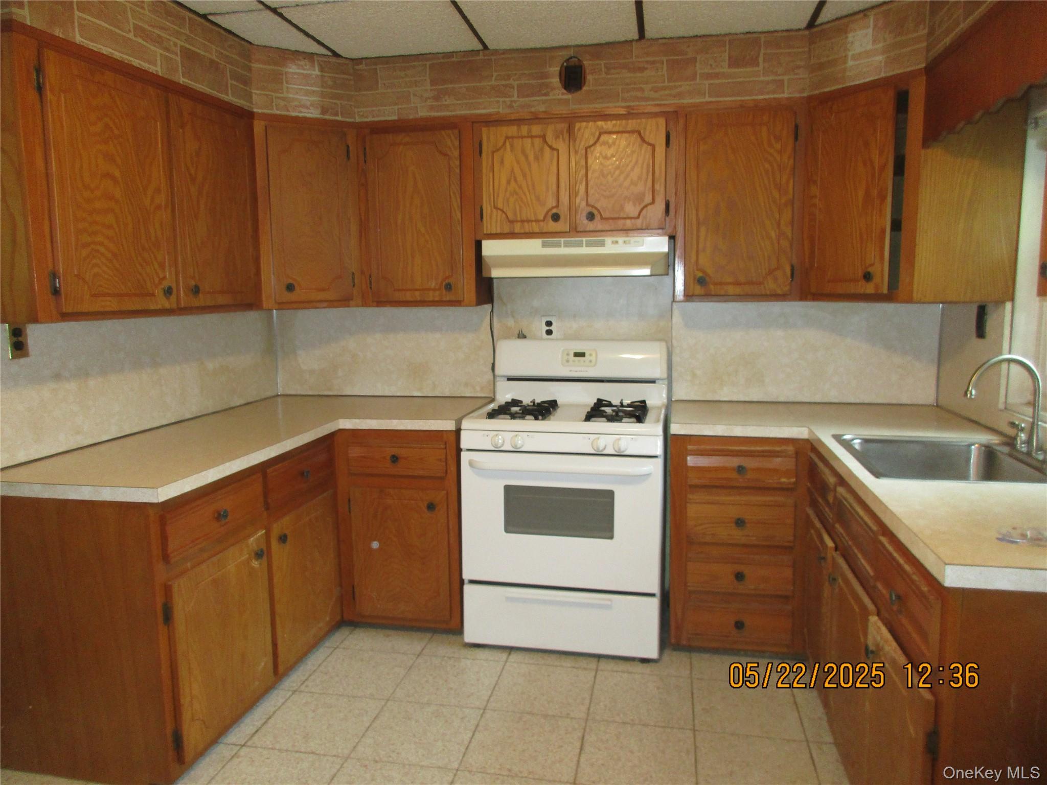 6828 Kessel Street, Forest Hills, NY 11375