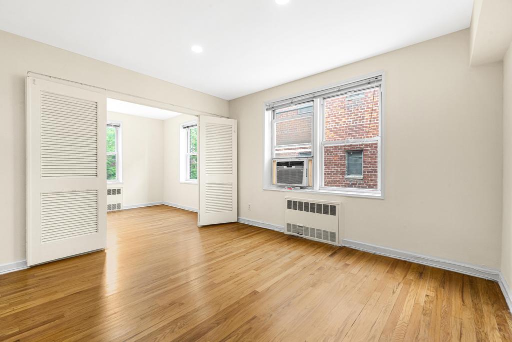 72-10 112th Street # 5B, Forest Hills, NY 11375