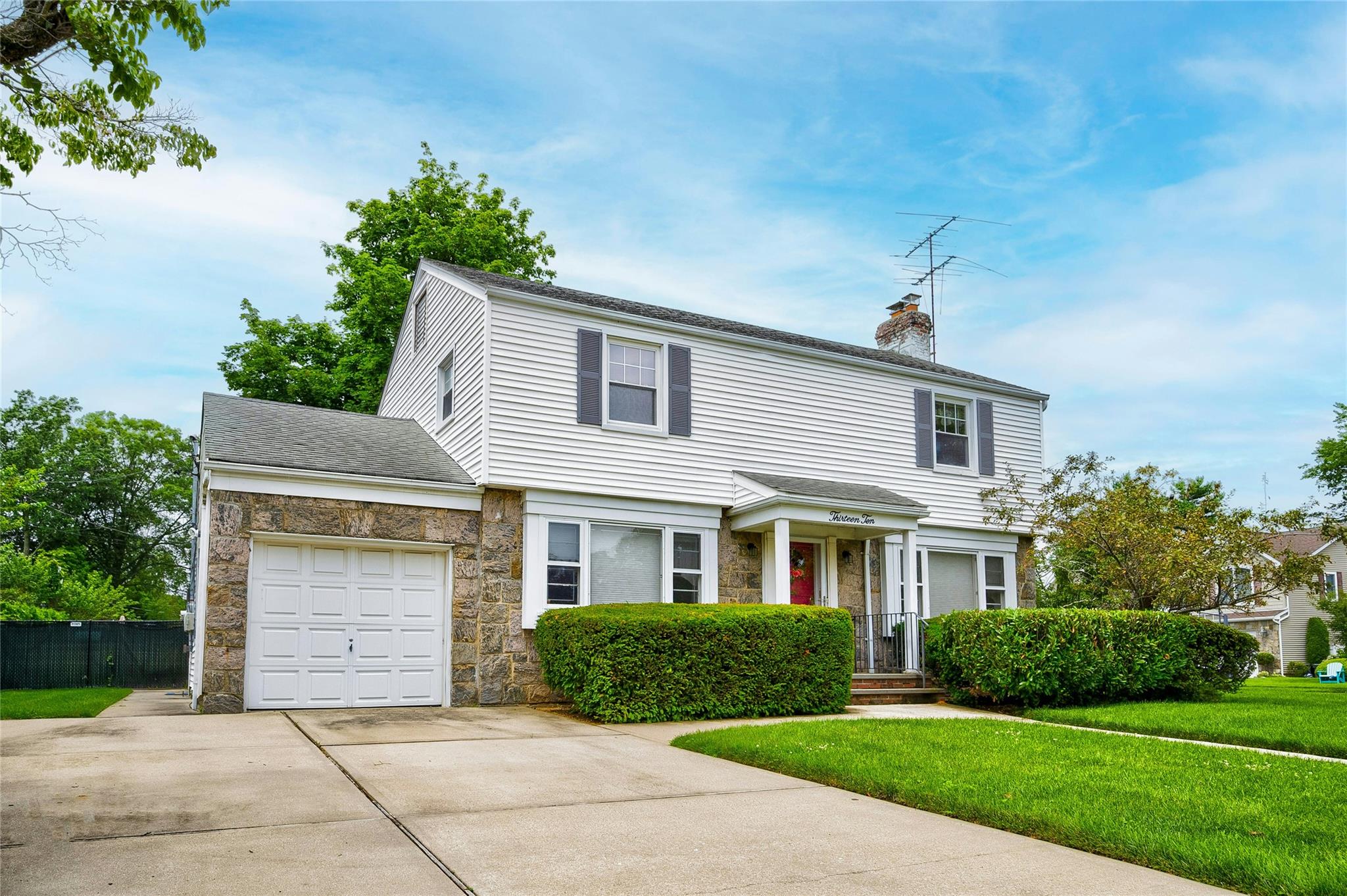 1310 Surrey Place, Rockville Centre, NY 11570