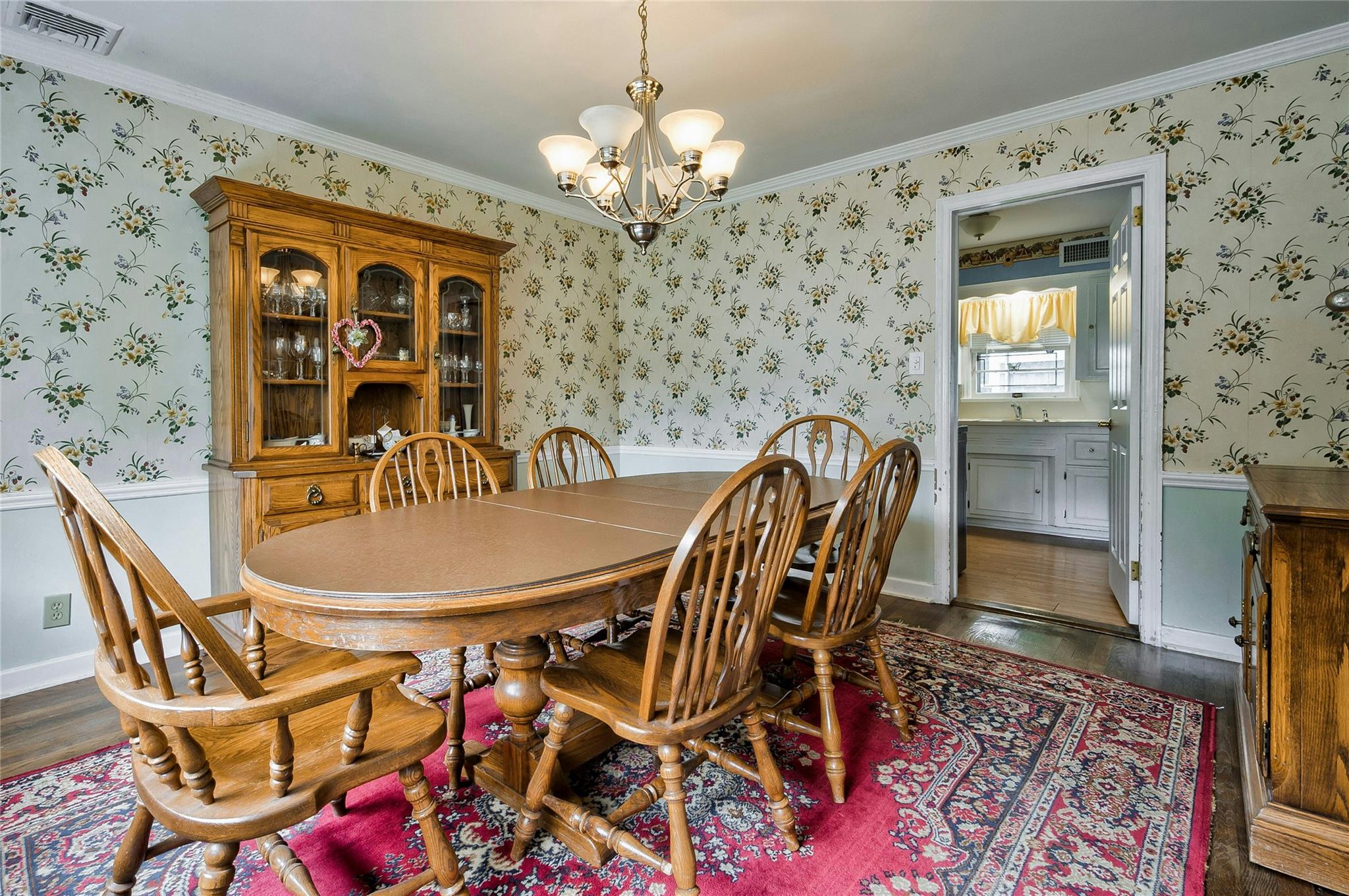 1310 Surrey Place, Rockville Centre, NY 11570