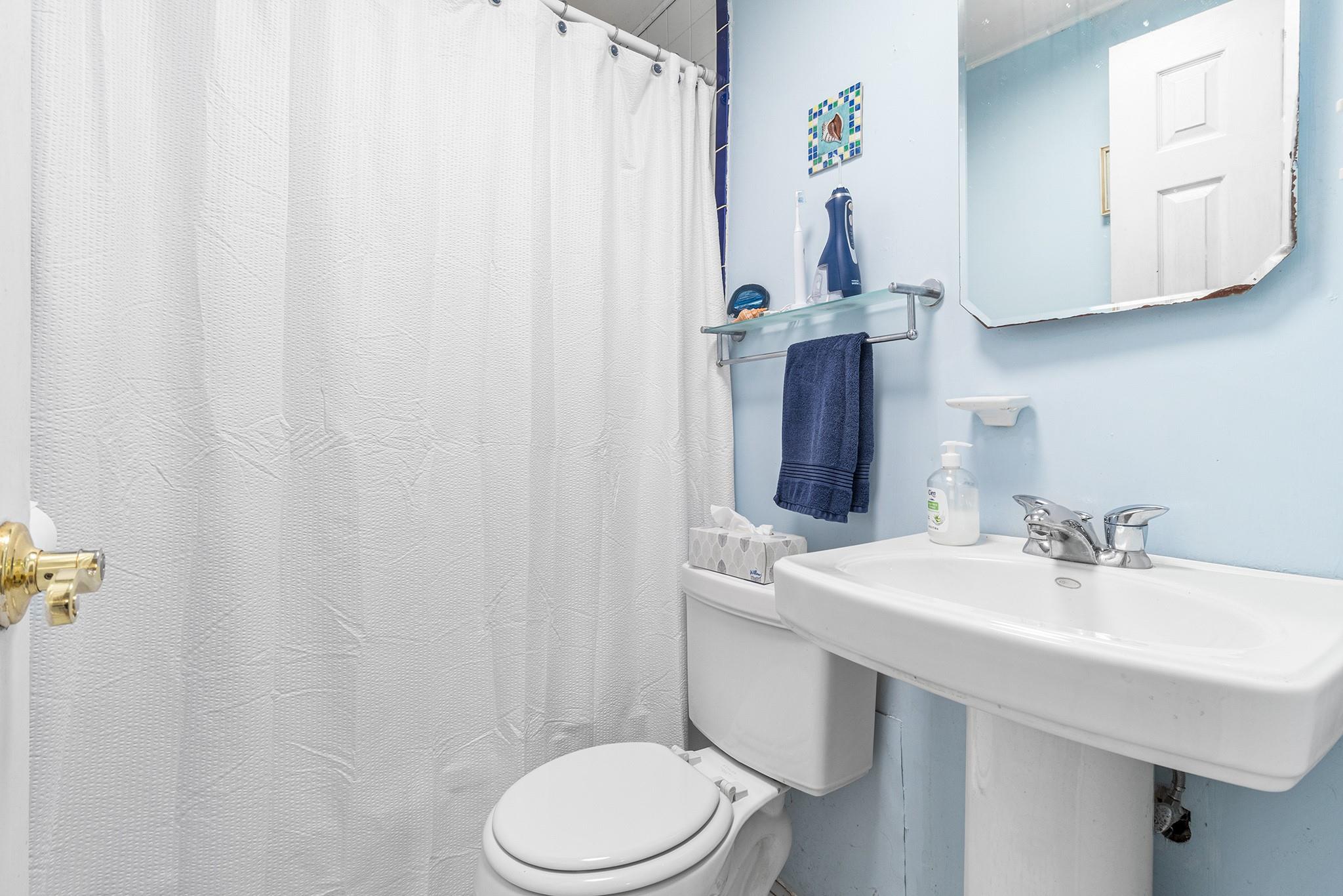 45 W 23rd Street, Deer Park, NY 11729