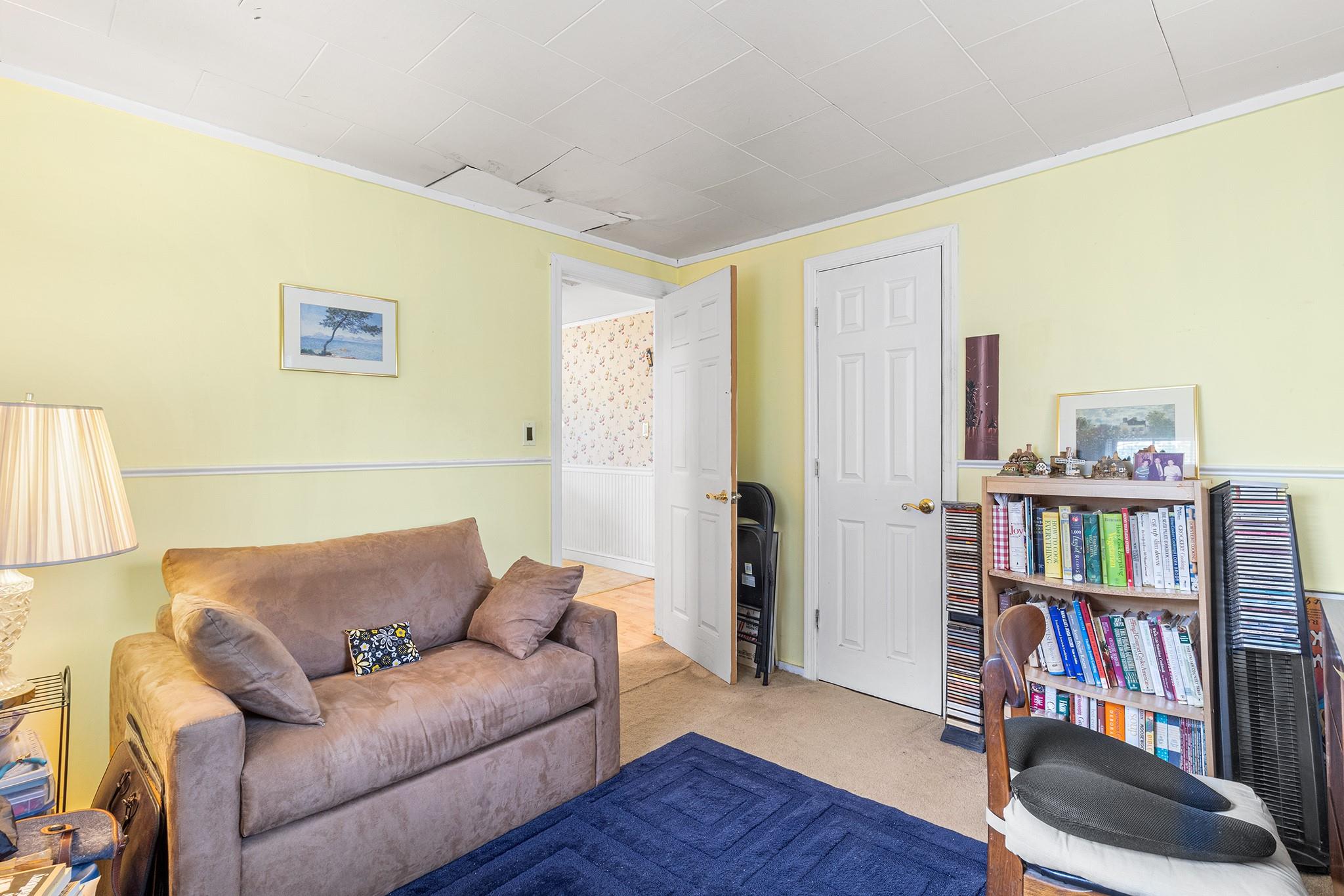 45 W 23rd Street, Deer Park, NY 11729